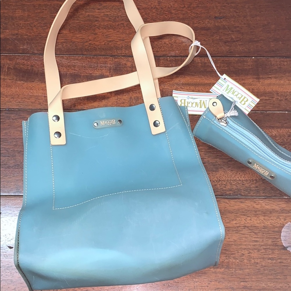 Maggie B plastic tote and cosmetic case